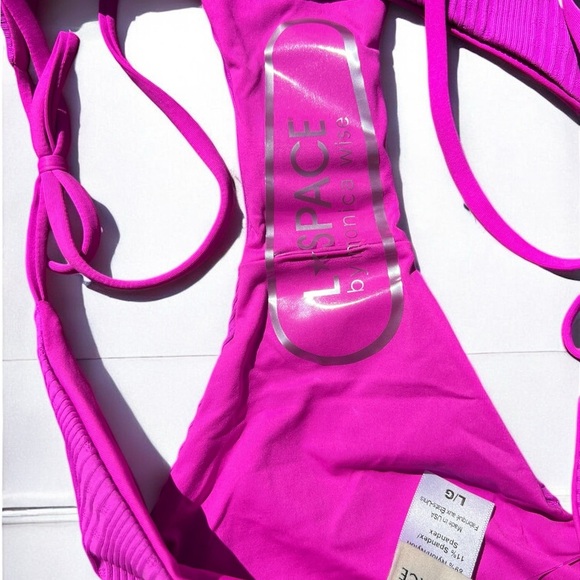 🌻NEW w.tag L*Space Bright Fuchsia Lennox String Bikini Bottom Size L $99 Retail - Picture 6 of 10